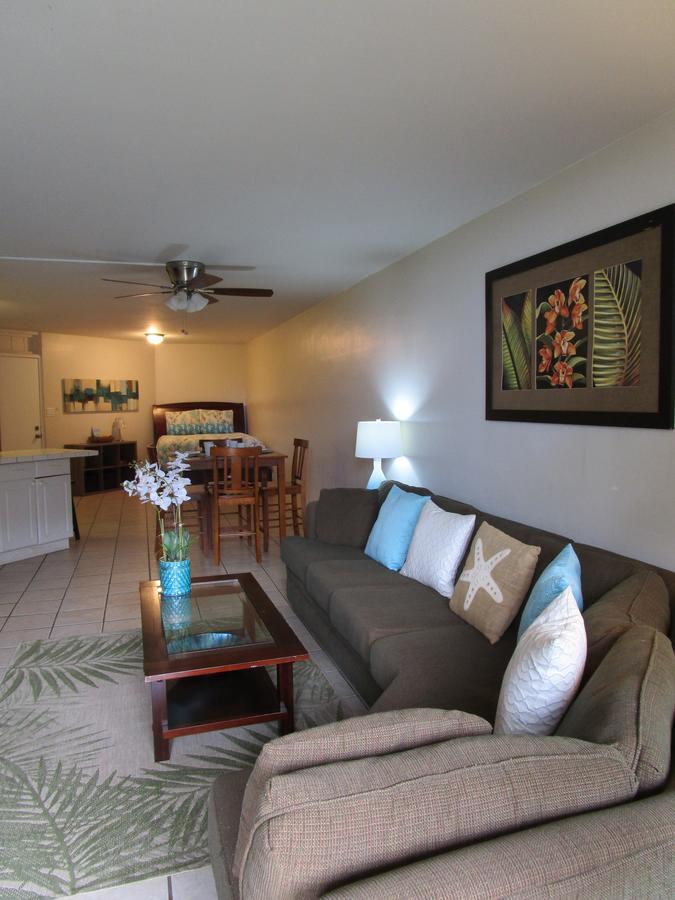 Kauhale Makai Condo On The Beach Kihei Exterior photo
